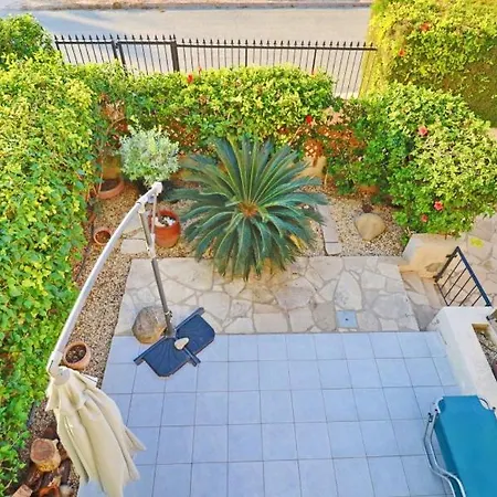 Holiday home Lefkon